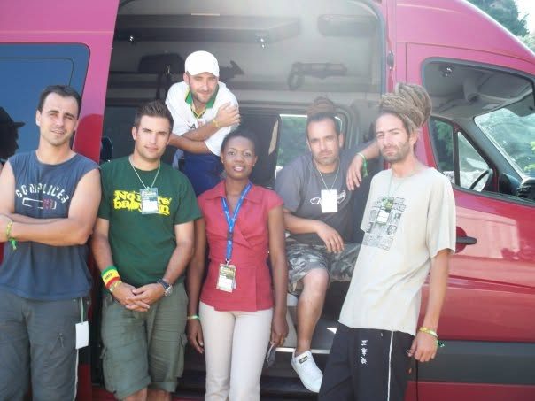 Kadine Reynolds with friends at Rototom Sunsplash, Osoppo, Italy, 2008